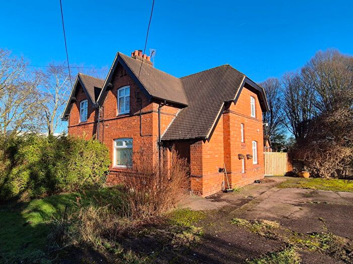 2 Bedroom Semi-Detached House To Rent In Leighton, Crewe, Cheshire, CW1