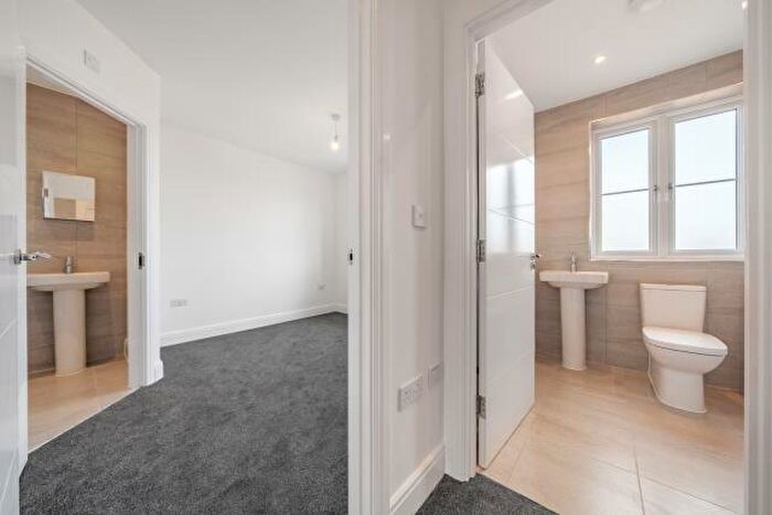 3 Bedroom Semi-Detached House To Rent In Heyford Park, Bicester, Oxfordshire, OX25