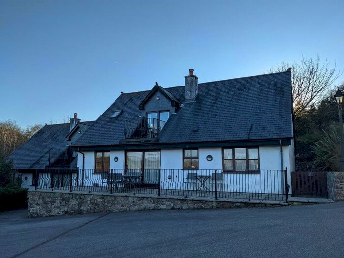 3 Bedroom Semi-Detached House For Sale In Hustyns, St. Breock, Wadebridge, PL27