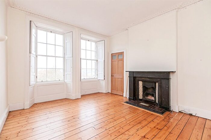 2 Bedroom Flat To Rent In Scotland Street, Edinburgh, EH3