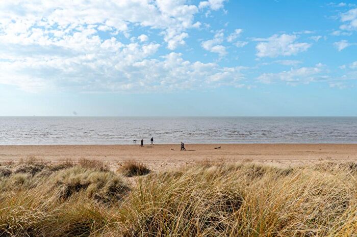 5 Bedroom Flat For Sale In North Promenade, Nicoll Court, FY8