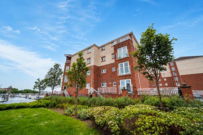 2 Bedroom Flat For Sale In Commissioners Wharf, Royal Quays, Tyne & Wear, NE29