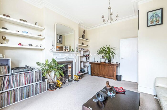 2 Bedroom Flat To Rent In Church Crescent, Muswell Hill, London, N10