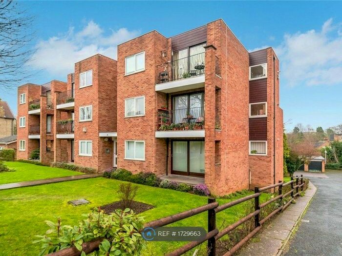 1 Bedroom Flat To Rent In Luscombe Court Park Hill Road, Bromley, BR2