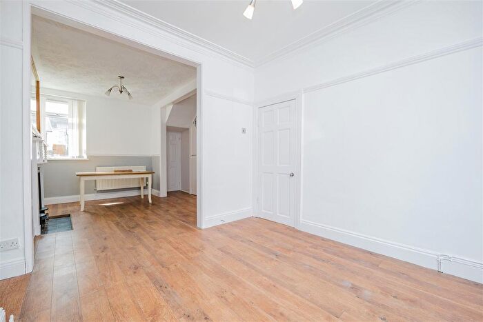 3 Bedroom Terraced House For Sale In Wilfred Street, Barry, CF63
