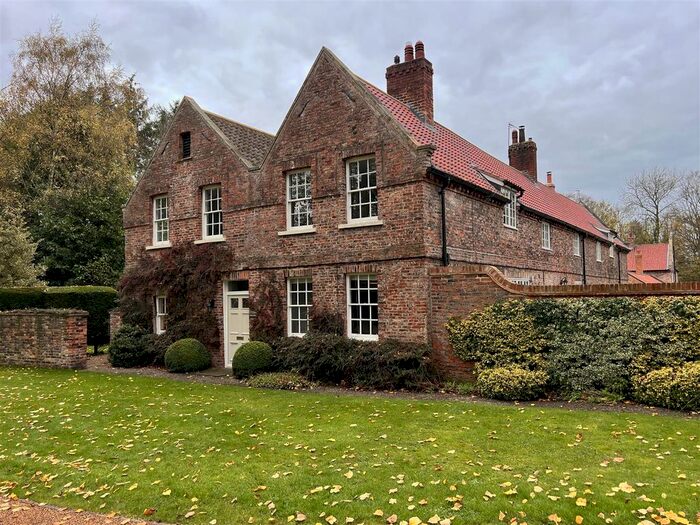 3 Bedroom Cottage To Rent In Priory Estate, Nun Monkton, York, YO26