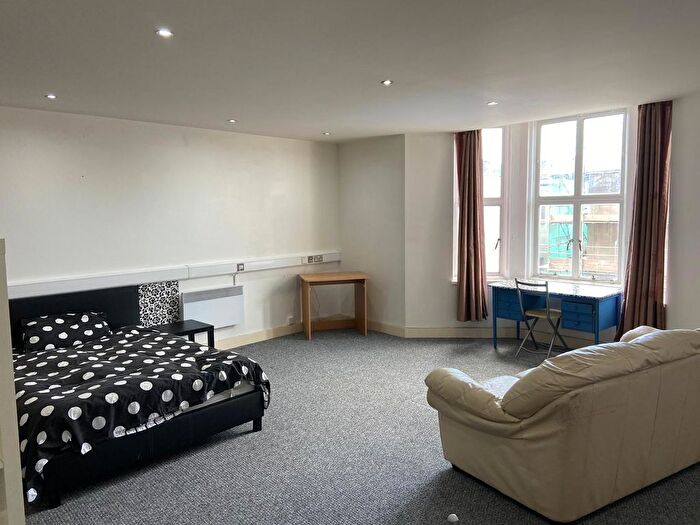 1 Bedroom Studio To Rent In Castle Street, Swansea, SA1
