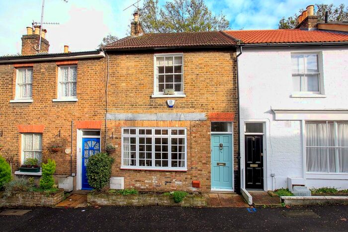 2 Bedroom Terraced House To Rent In Princes Road, Richmond, TW10