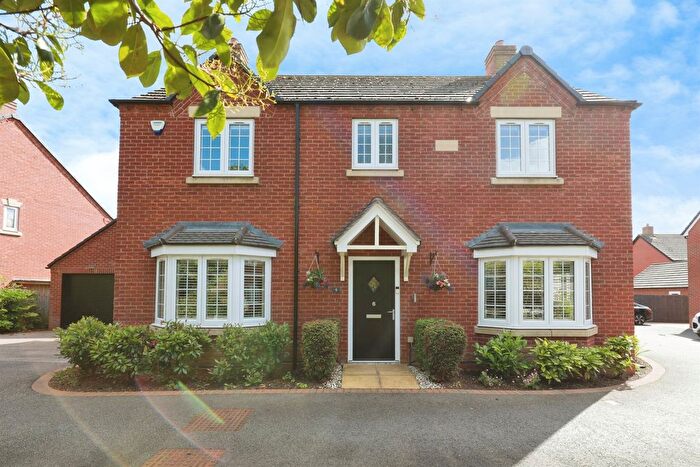 4 Bedroom Detached House For Sale In Macaulay Lane, Wellesbourne, Warwick, CV35