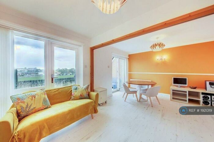 3 Bedroom Terraced House To Rent In St. Peter&#;S Court, Newcastle Upon Tyne, NE6