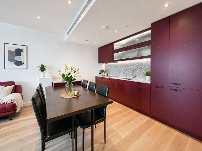 2 Bedroom Flat To Rent In Legacy Building, Viaduct Gardens, SW11