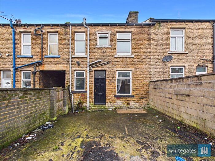 2 Bedroom Terraced House To Rent In Lapage Street, Bradford, West Yorkshire, BD3