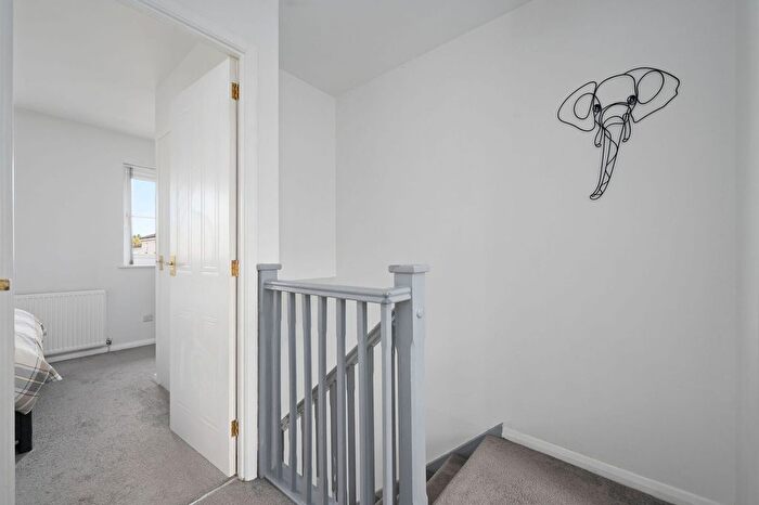 2 Bedroom Terraced House For Sale In Sir William Wallace Court, Larbert, FK5