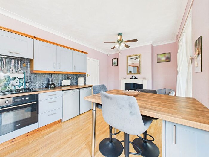 2 Bedroom Bungalow For Sale In Bush Hill, The Headlands, NN3