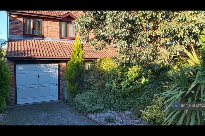 3 Bedroom Semi-Detached House To Rent In Bannerman Road, Nottingham, NG6