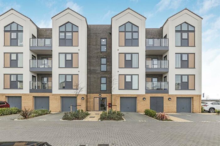 2 Bedroom Apartment To Rent In Edgewater, St Marys Island, Chatham, ME4