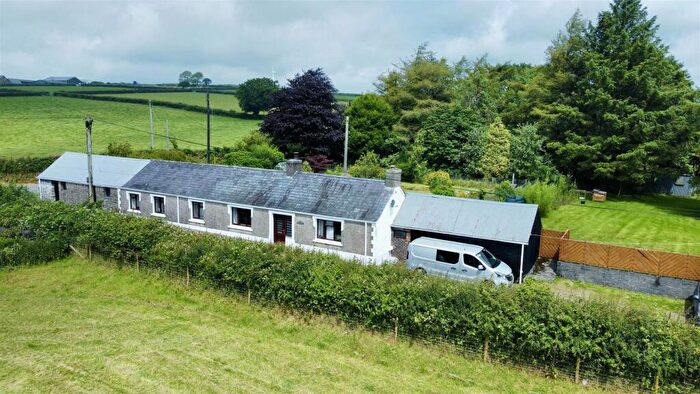 3 Bedroom Smallholding For Sale In Penffordd, Llanybydder, SA40
