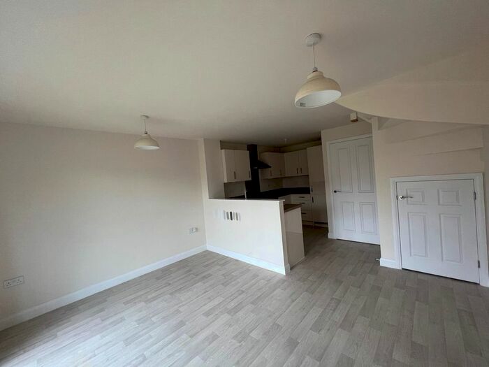 4 Bedroom Property To Rent In Clayhill Field, Wigston, LE18