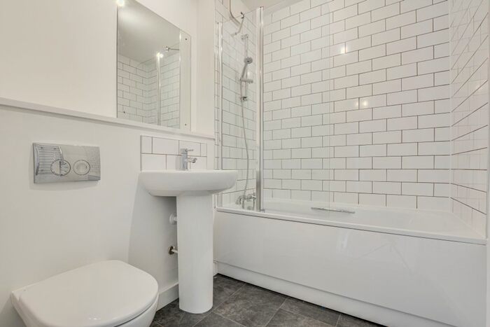 1 Bedroom Flat To Rent In Clarence Road, Manchester, M13