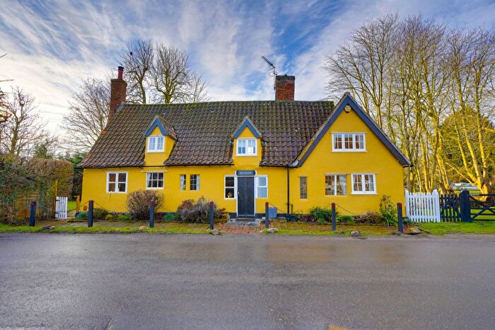 3 Bedroom Detached House For Sale In Lower Green, Denston, CB8