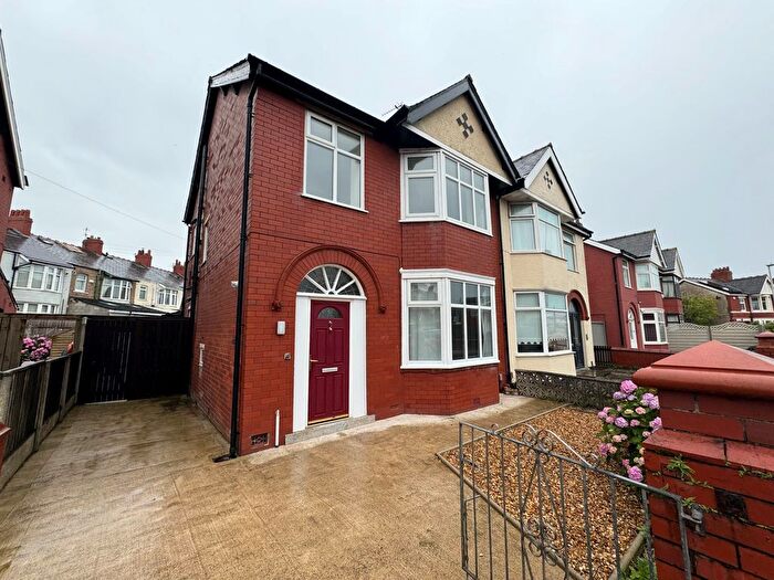 3 Bedroom Semi-Detached House To Rent In Leckhampton Road, Blackpool, FY1