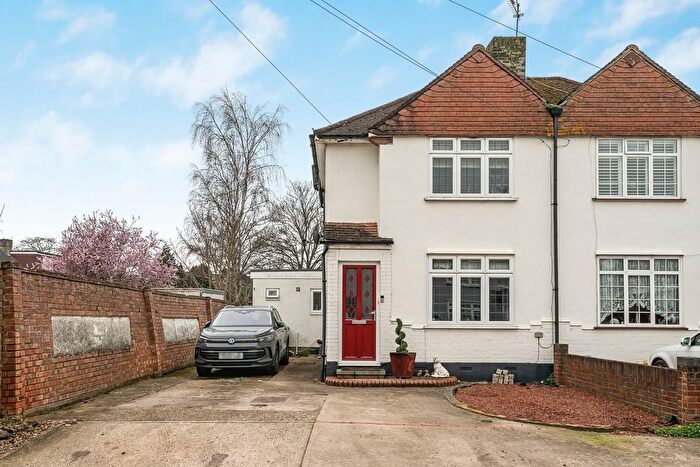 3 Bedroom Semi Detached House For Sale In Johns Close, Ashford, TW15