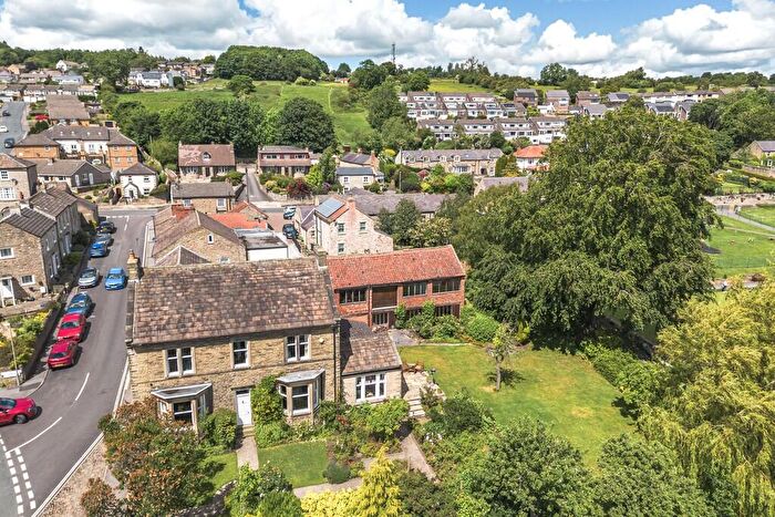 5 Bedroom Detached House For Sale In Wellington Place, Richmond, DL10