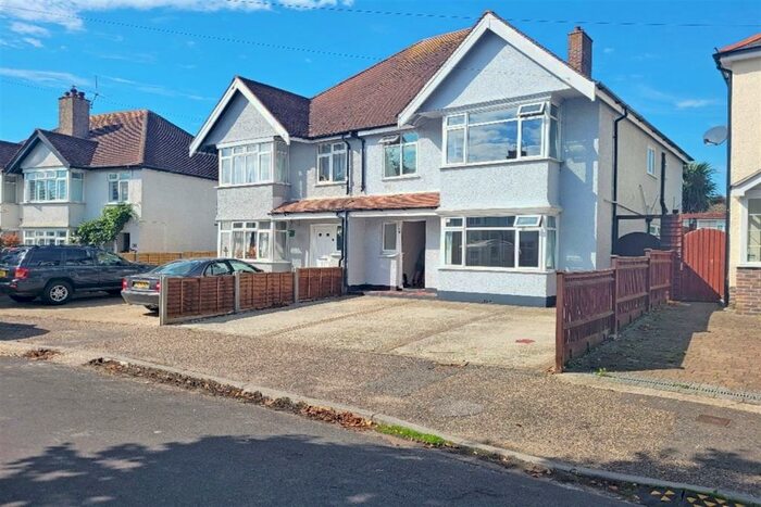 4 Bedroom Semi-Detached House To Rent In Southdown Road, Bognor Regis, PO21