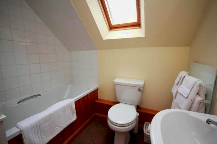2 Bedroom Cottage To Rent In Balfron Station, Glasgow, G63
