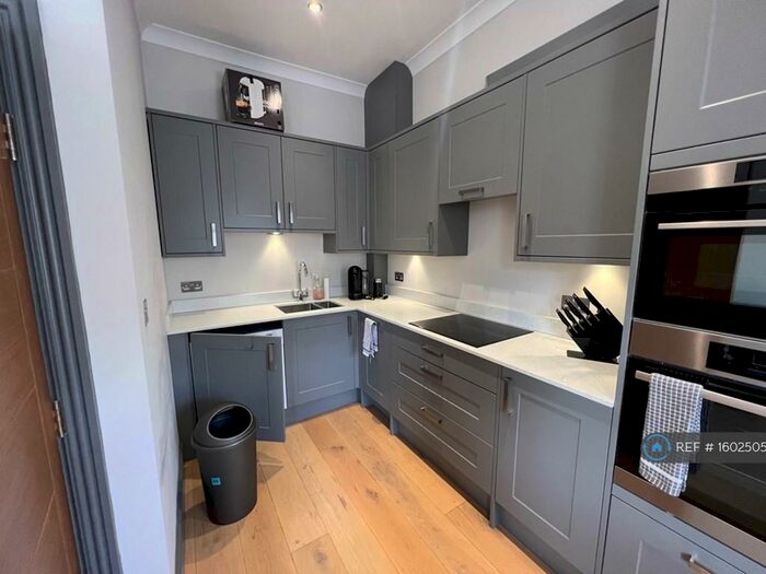 1 Bedroom Flat To Rent In Finborough Road, London, SW10