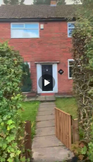 2 Bedroom Semi-Detached House To Rent In Kirkstall Road, Manchester, M24
