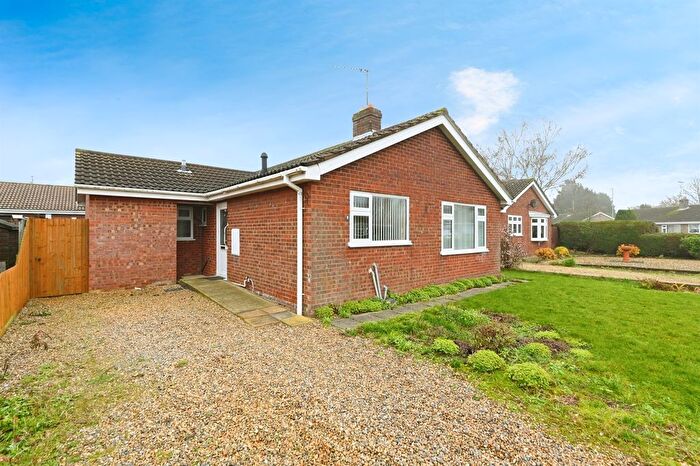 2 Bedroom Detached Bungalow For Sale In Nicholas Avenue, Clenchwarton, King's Lynn, PE34
