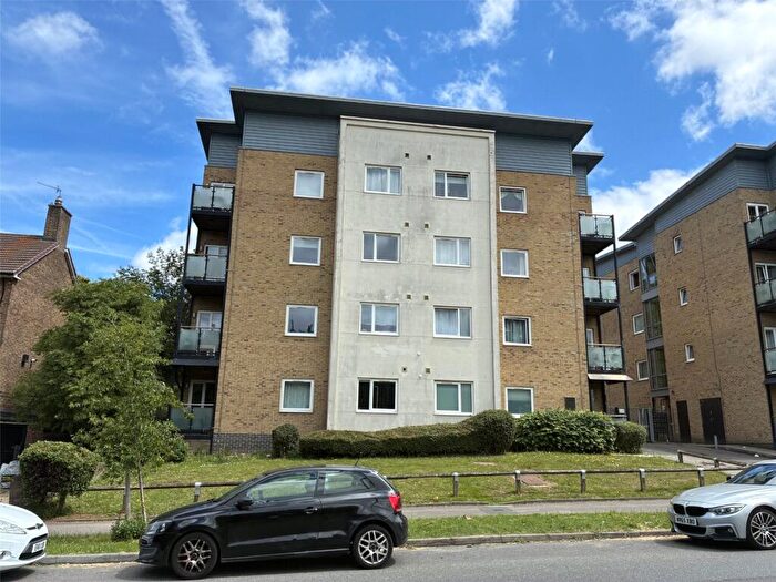 2 Bedroom Flat For Sale In Chipperfield Road, Orpington, BR5
