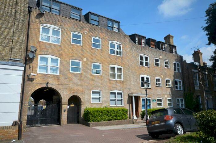 2 Bedroom Flat To Rent In Cranbury Terrace, Southampton City Centre, SO14