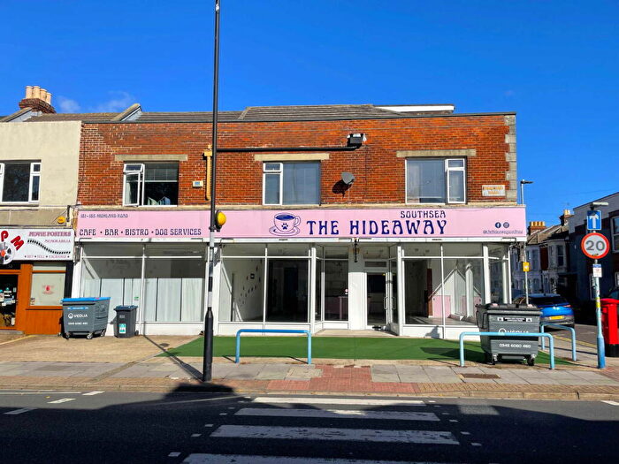 5 Bedroom End Of Terrace House For Sale In - Highland Road, Southsea & Flats - Hellyer Road, Southsea, Hampshire, PO4