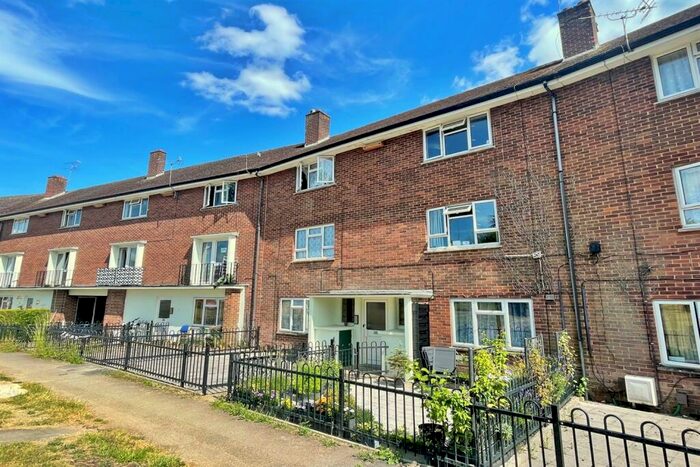 2 Bedroom Flat To Rent In Weeke, SO22