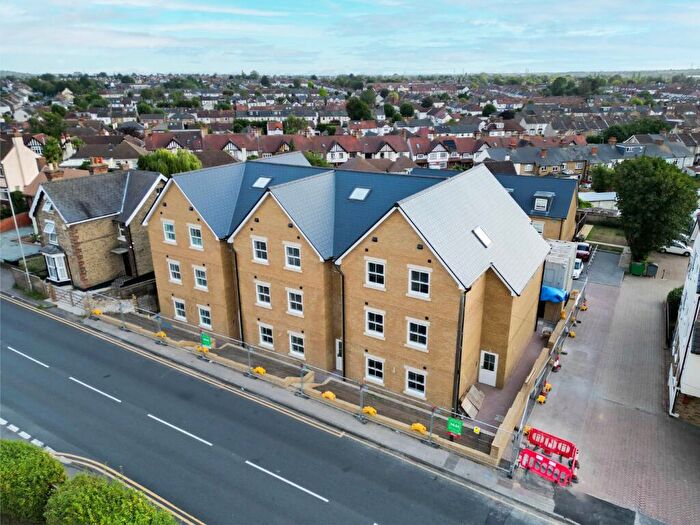 2 Bedroom Apartment To Rent In Milton Mount, Old Road East, Gravesend, Kent, DA12