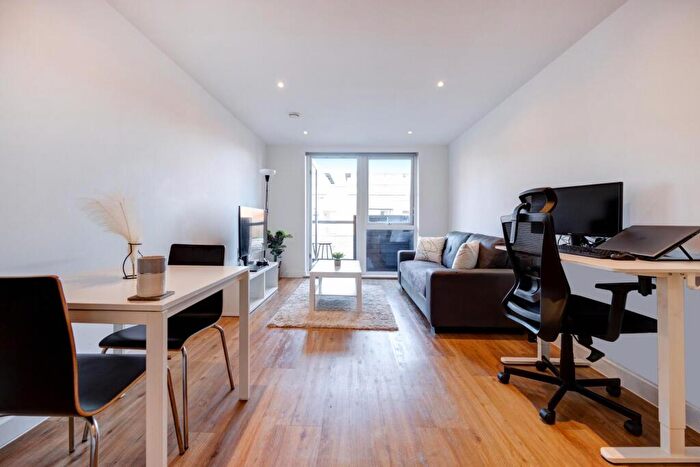 1 Bedroom Apartment For Sale In The Plaza, Manchester, M4
