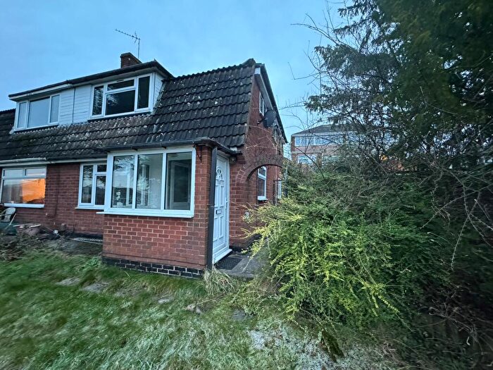 3 Bedroom Semi-Detached House To Rent In Whitehall Drive, Dudley, West Midlands, DY1