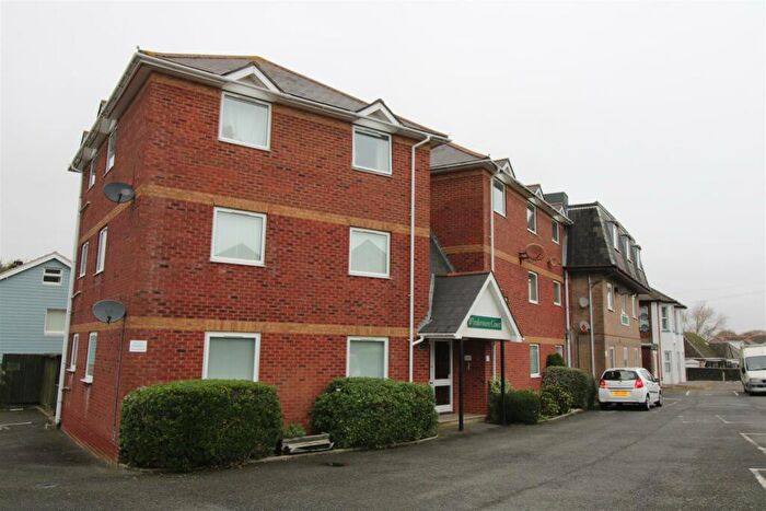 2 Bedroom Apartment For Sale In Sandown Road, Shanklin, PO37