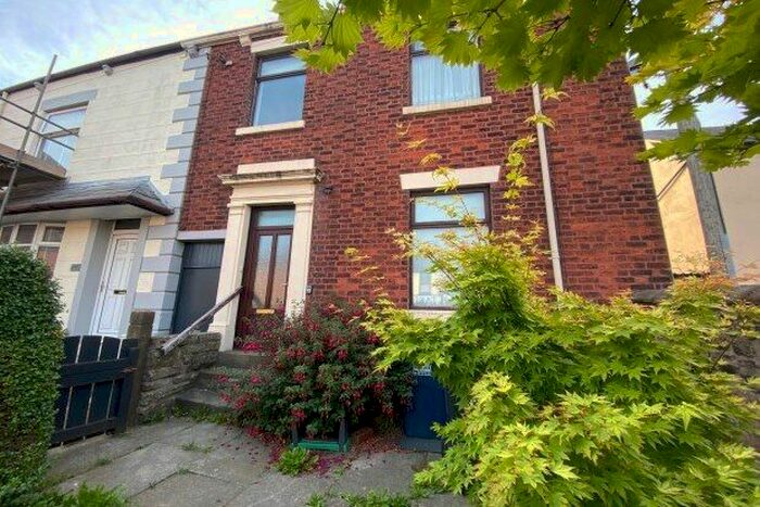 3 Bedroom Property To Rent In Station Road, Preston, PR5