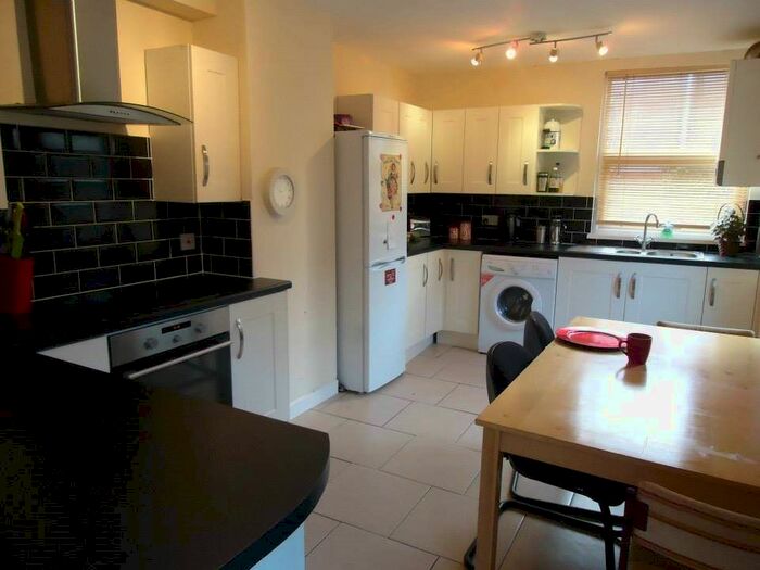 4 Bedroom Property To Rent In Wellfield Place, Roath, Cardiff CF24
