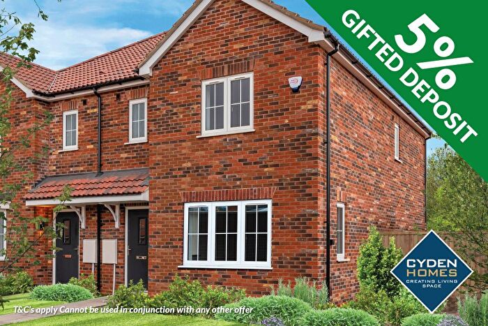 3 Bedroom End Of Terrace House For Sale In Plot, Glebe Road, Scartho, DN33