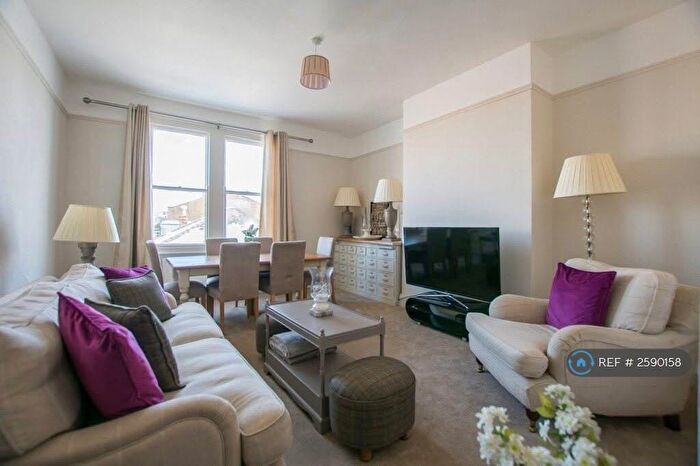 2 Bedroom Flat To Rent In Great Norwood Street, Cheltenham, GL50