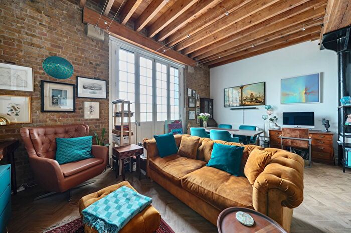 1 Bedroom Flat For Sale In Western Gateway, London, E16