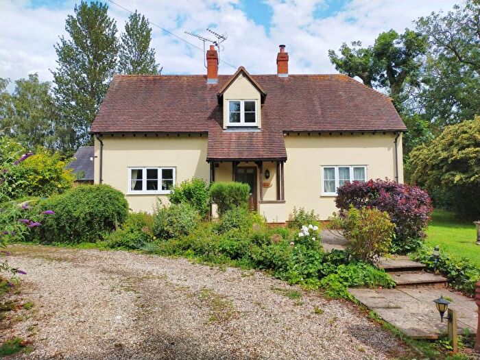 3 Bedroom House To Rent In High Street, Reed, Royston, SG8