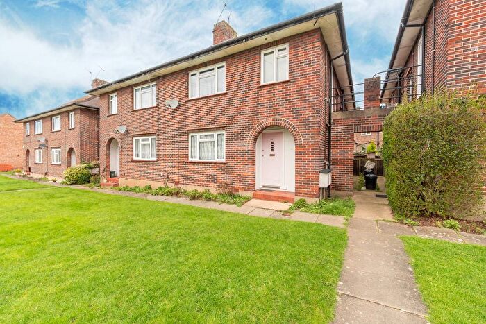 1 Bedroom Maisonette For Sale In Southbourne Gardens, Eastcote, Ruislip, HA4