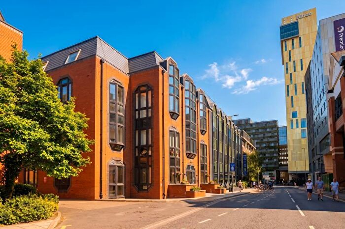 1 Bedroom Apartment To Rent In Woking, Surrey, GU21