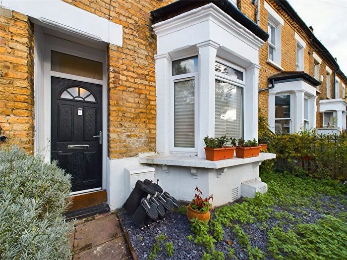 3 Bedroom Terraced House For Sale In Colls Road, London, SE15