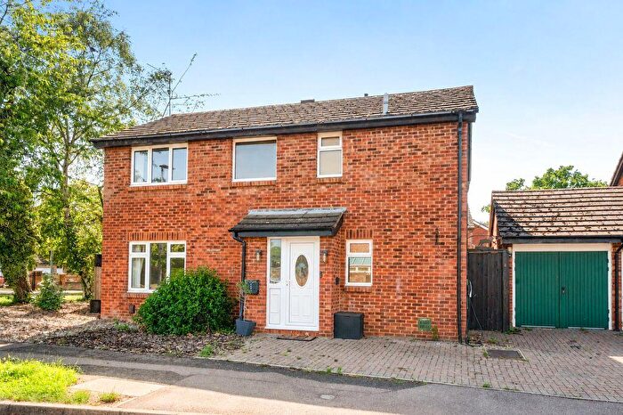 4 Bedroom Detached House For Sale In Westrope Way, Bedford, MK41